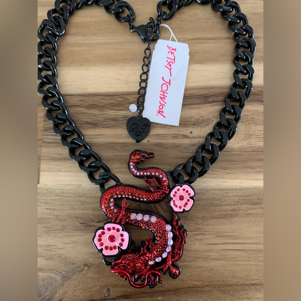 Betsey Johnson Red Dragon Pendant Necklace NWT - Picture 4 of 6